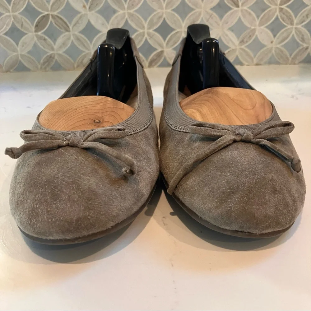 Vionic Matira Womens Size 8.5 Shoes Taupe Suede Bow Slip on Comfort Ballet Flats - Picture 5 of 12